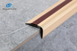 Non Slip Aluminium Stair Nosing Edge Trim CQM Disetujui Panjang 3.0m
